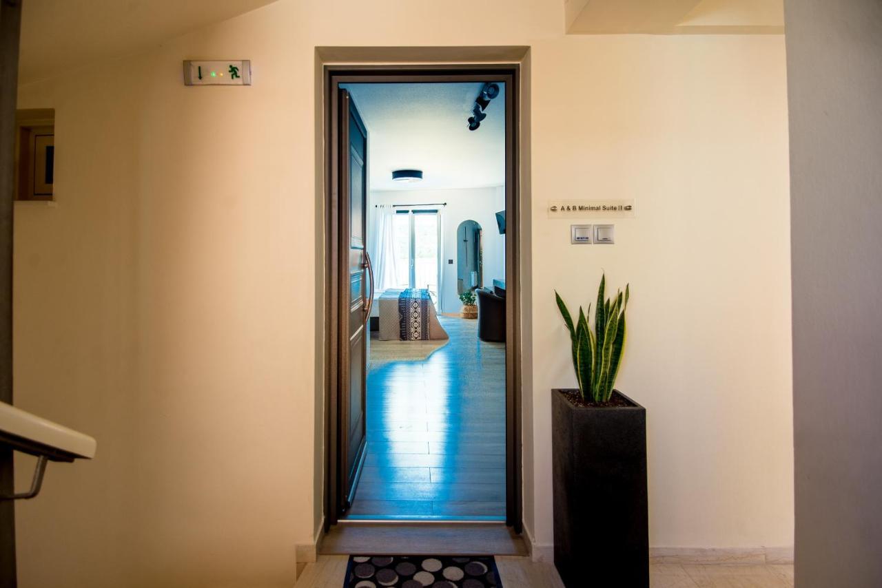 A & B Minimal Suite Ιι With Sea View In Argostoli Exterior photo