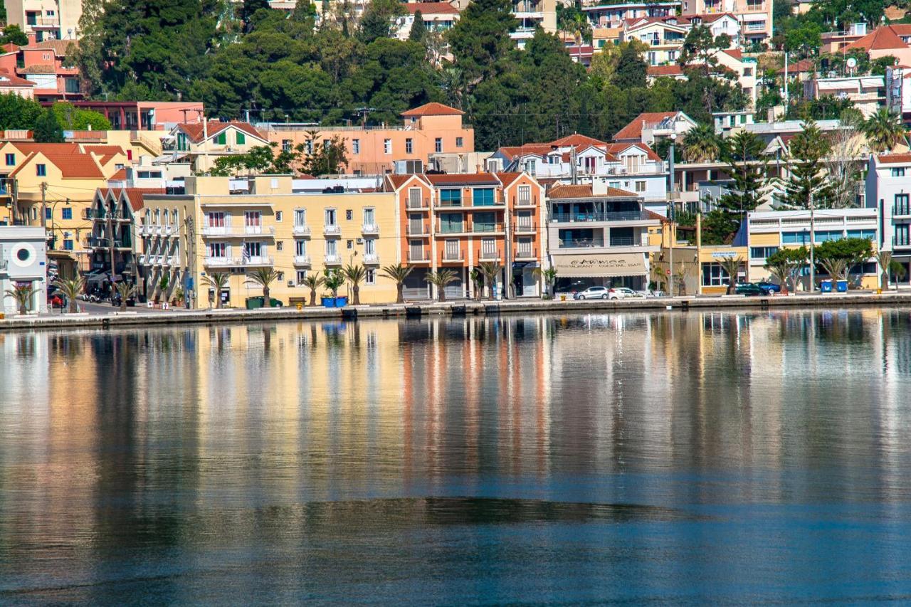 A & B Minimal Suite Ιι With Sea View In Argostoli Exterior photo